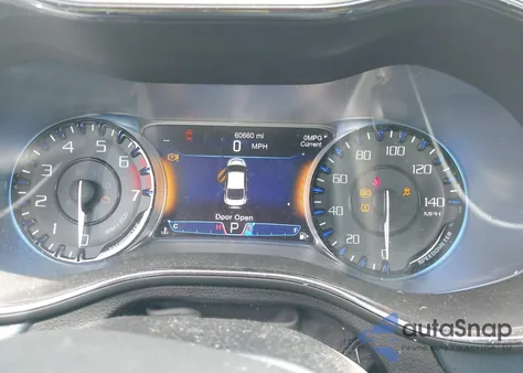 2015 Chrysler 200 S z USA, uszkodzony, nr VIN 1C3CCCBB6FN527254